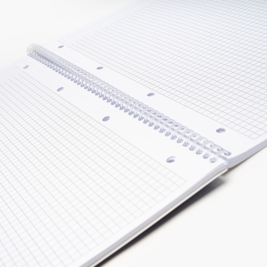Caiet matematică, A4 cu spiră și găuri îndosariere, 96 file, 60 g/mp, diverse culori