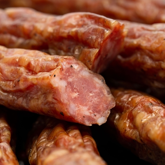Cârnați subțiri de porc Mangalița şi vită Angus 300g 